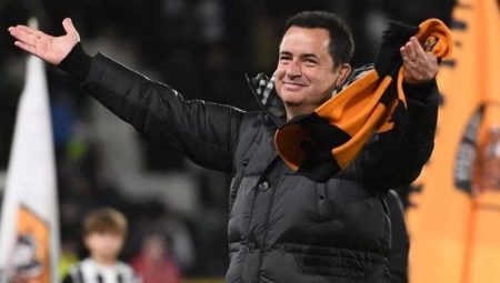 Premier Lig’i başına koyan Acun Ilıcalı, Hulk’a imza attırmak için harekete geçiyor