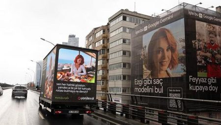 İstanbul’da yapay zekânın iki farklı yüzü billboardlara taşındı